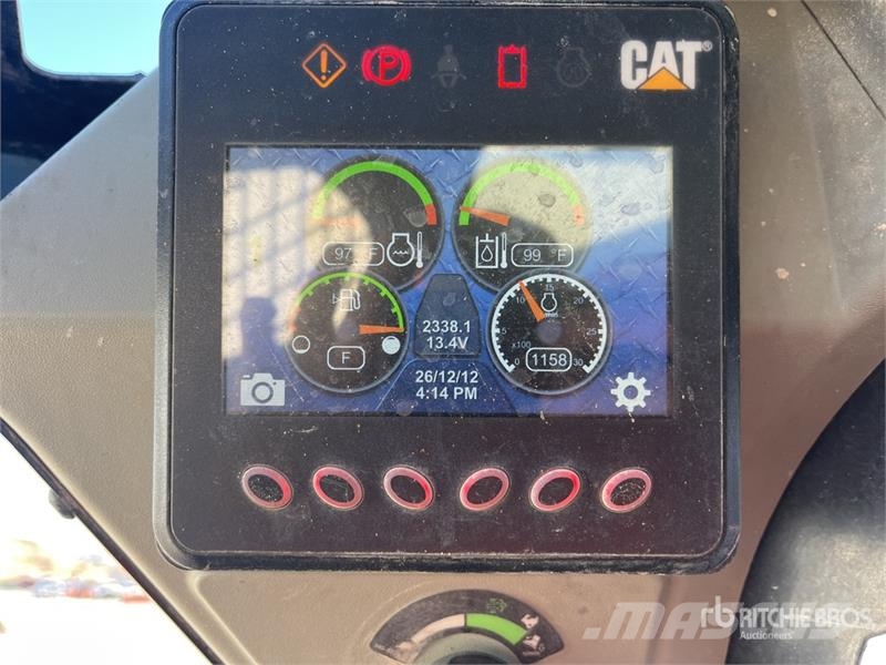 CAT 236D3 Two-Speed Skid Steer Loader Міні-навантажувачі