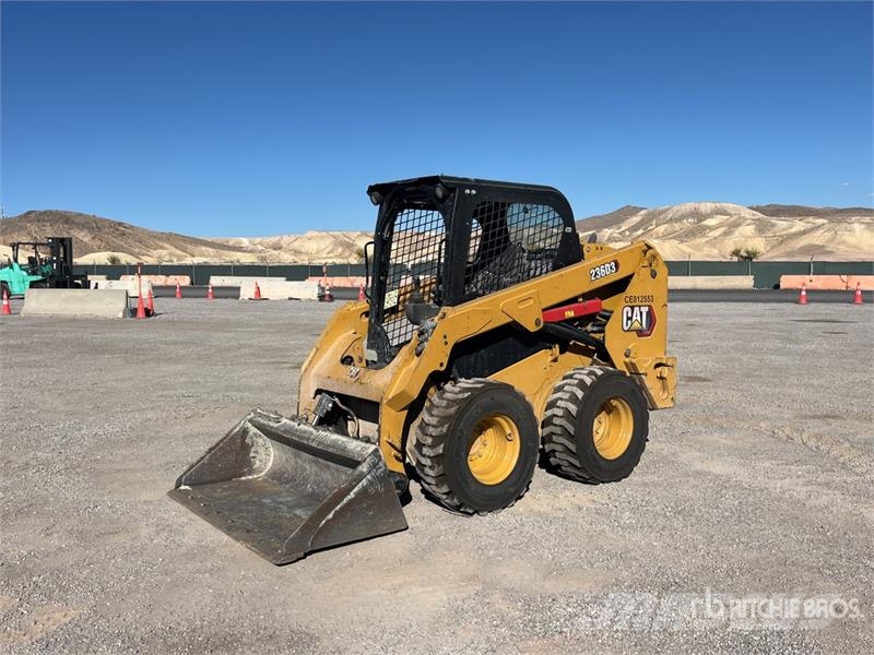 CAT 236D3 Two-Speed Skid Steer Loader Міні-навантажувачі