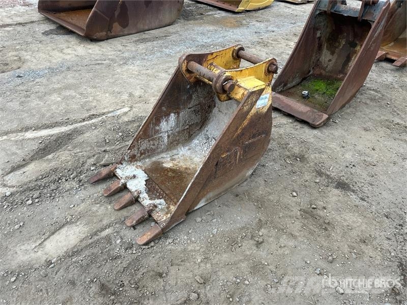 CAT 24 in Digging Excavator Bucket - Fits Cat 416C Кофи