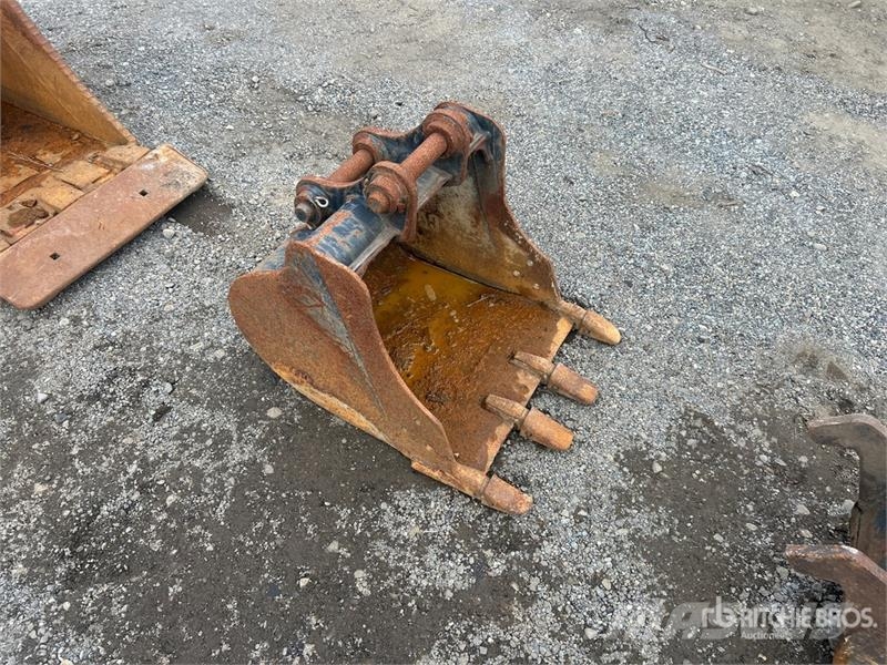 CAT 24 in Digging Excavator Bucket - Fits Cat 305E2CR 鏟斗