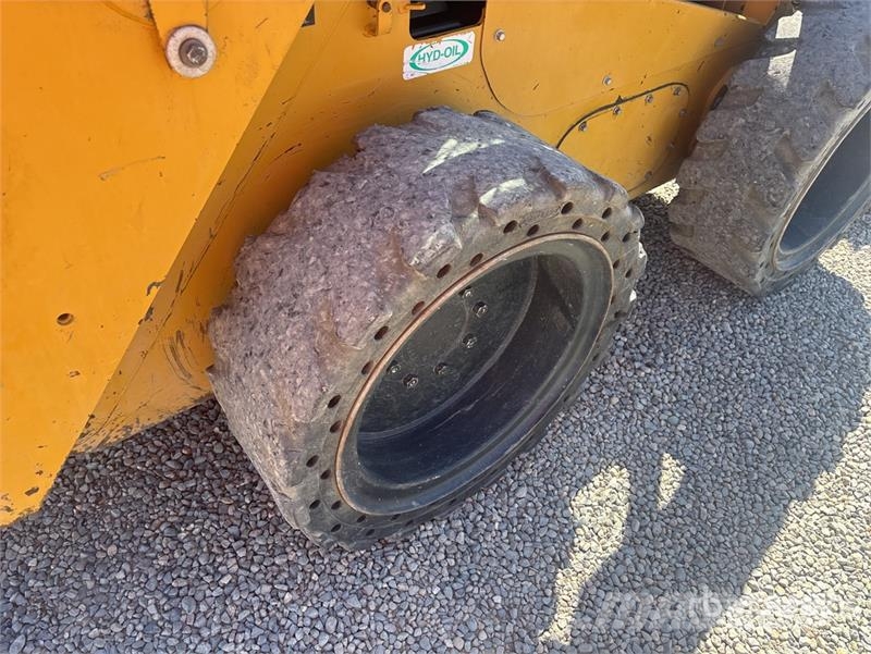 CAT 246D Φορτωτάκια