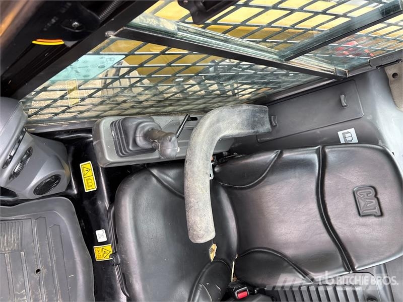 CAT 246D3 Two-Speed Skid Steer Loader Minilæsser - skridstyret