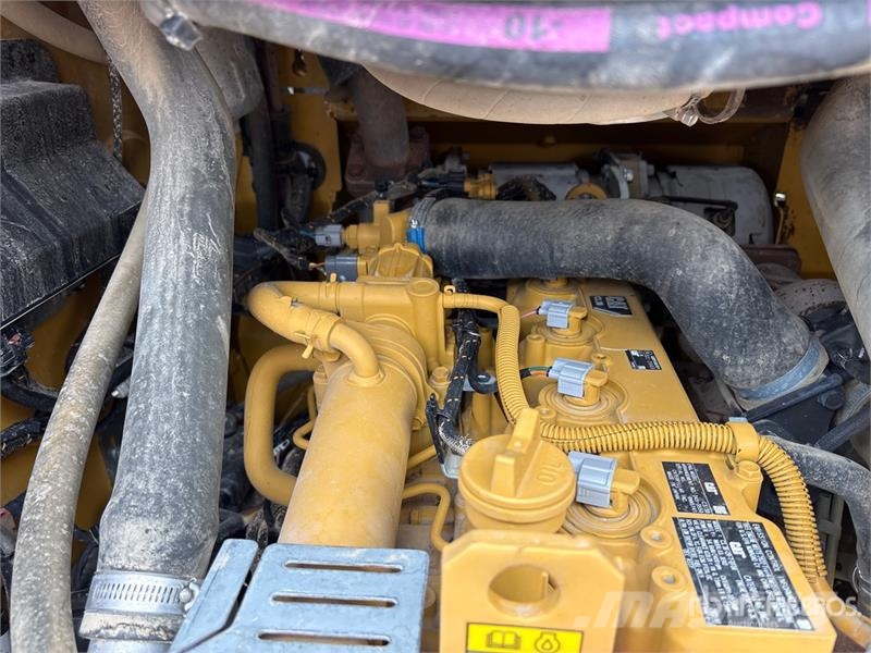 CAT 246D3 Two-Speed Skid Steer Loader Minilæsser - skridstyret