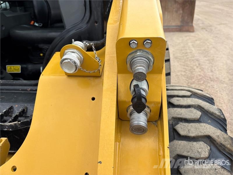 CAT 246D3 Two-Speed Skid Steer Loader Minilæsser - skridstyret