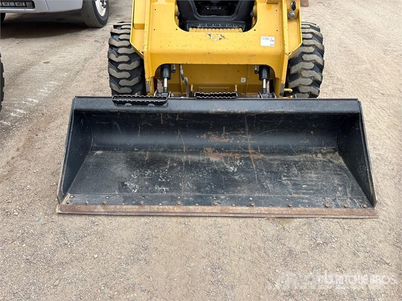 CAT 246D3 Two-Speed Skid Steer Loader Minilæsser - skridstyret
