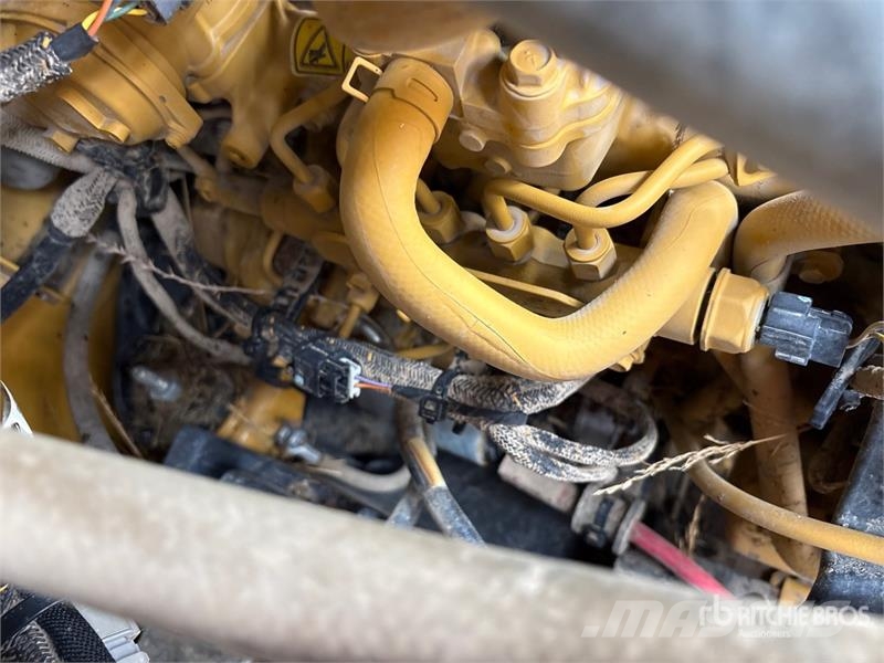 CAT 246D3 Two-Speed Skid Steer Loader Minilæsser - skridstyret