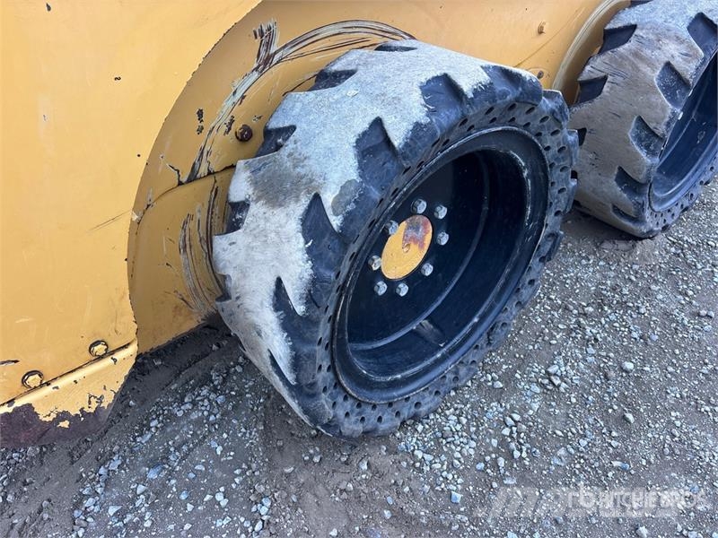 CAT 248B Skid steer loaders