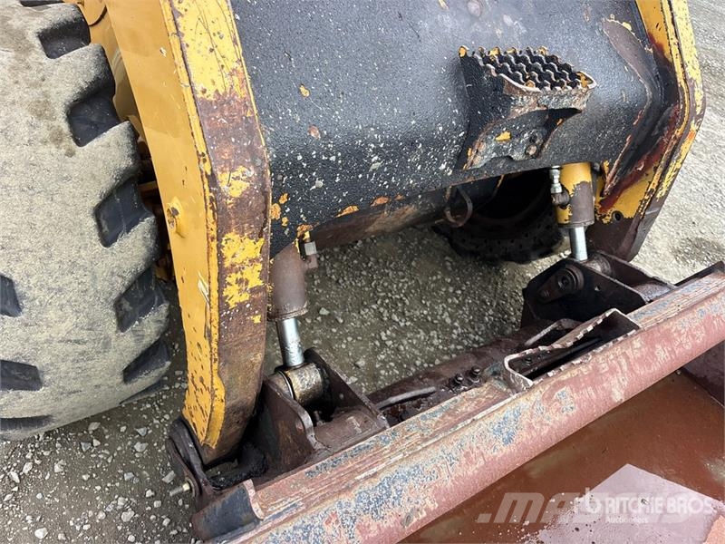 CAT 248B Skid steer loaders