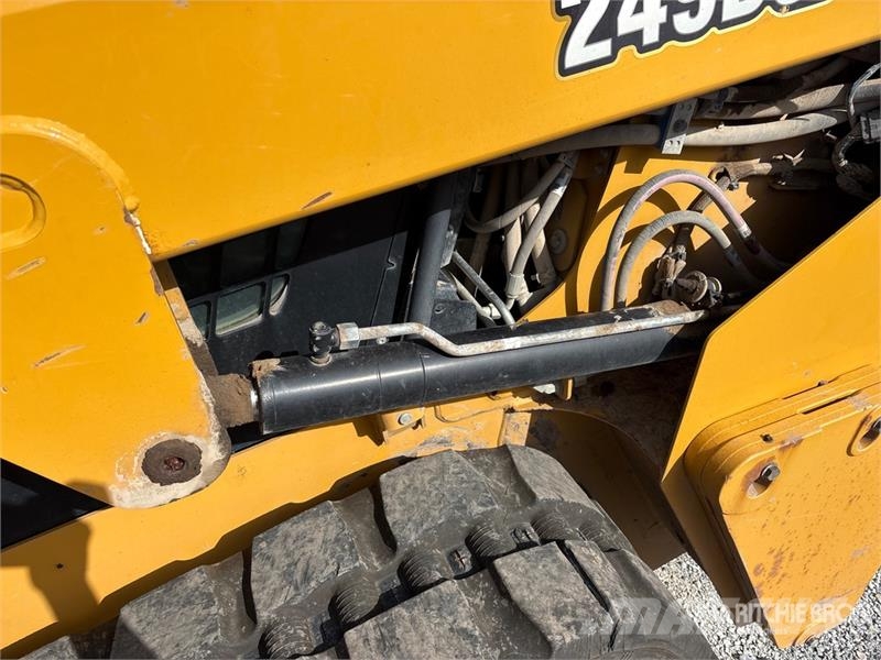CAT 249D3 Skid steer mini nakladalci