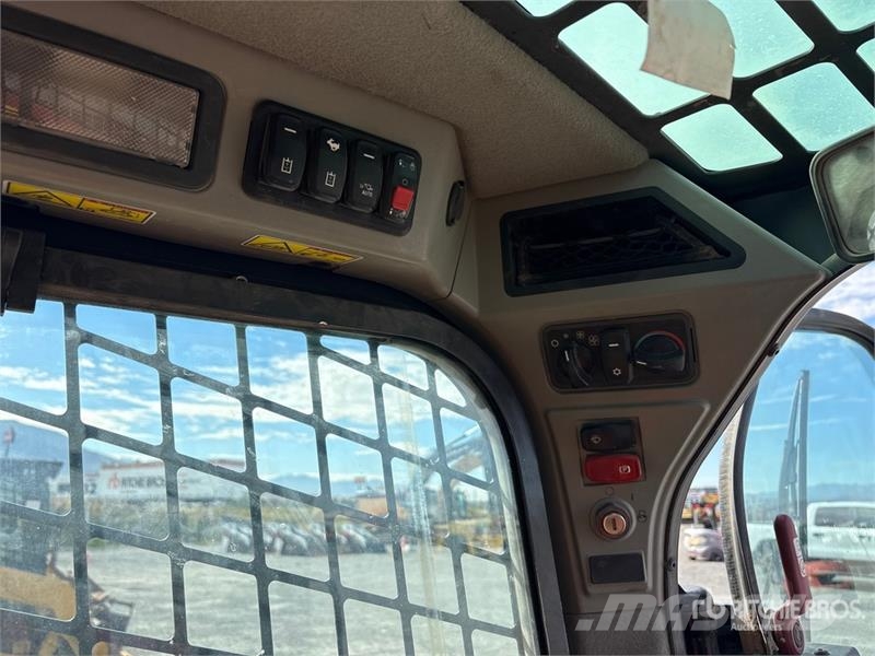 CAT 249D3 Skid steer mini nakladalci
