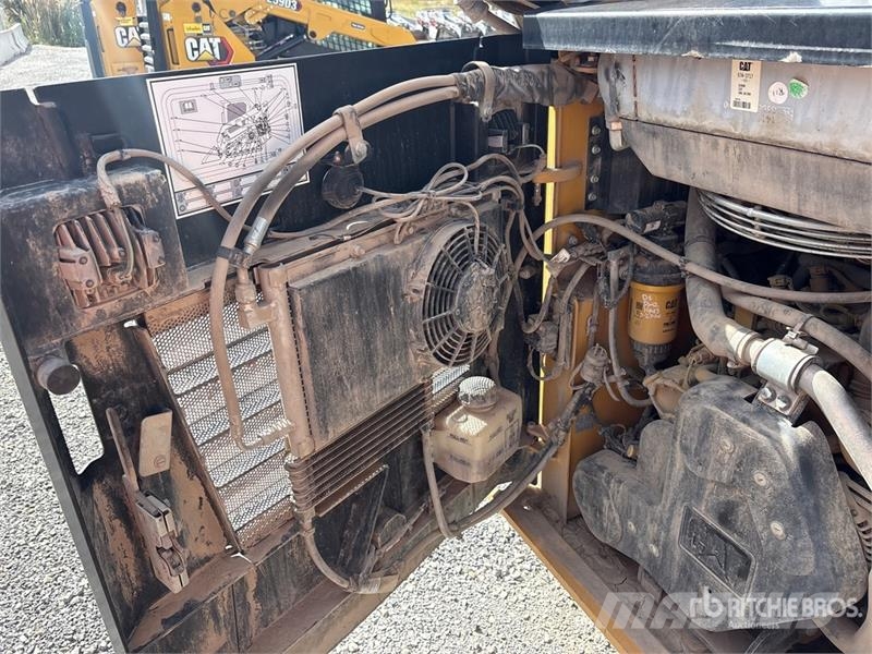 CAT 249D3 Skid steer mini nakladalci