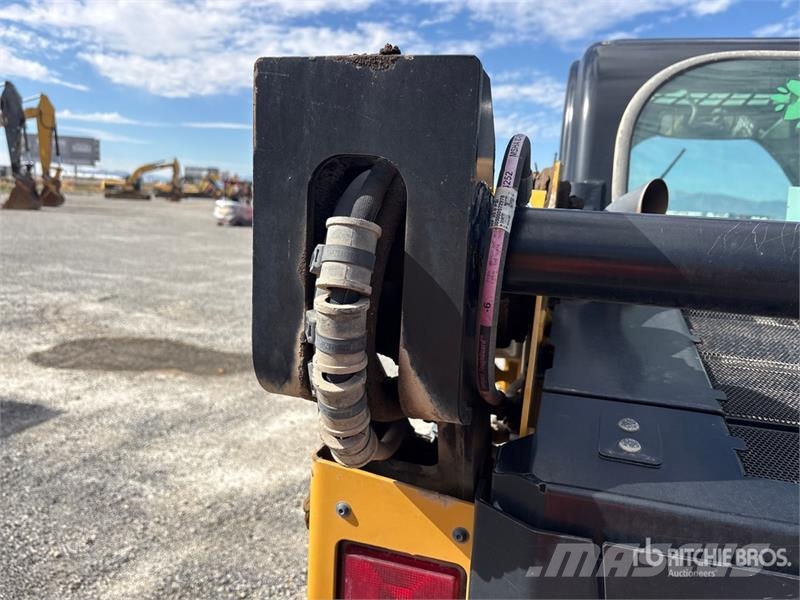CAT 249D3 Skid steer mini nakladalci
