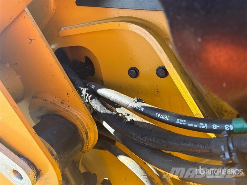 CAT 255 Kompaktlader