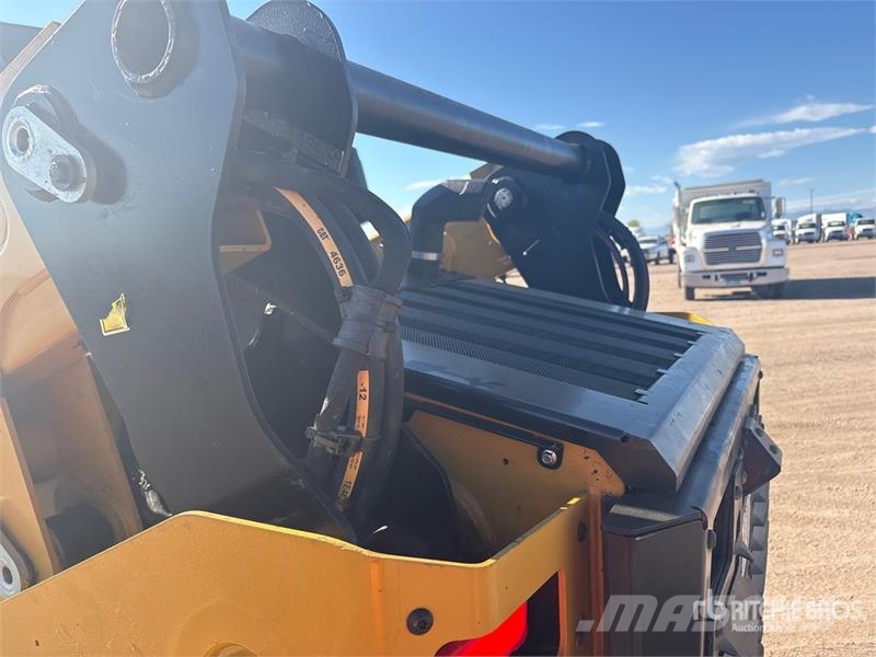 CAT 255 Kompaktlader