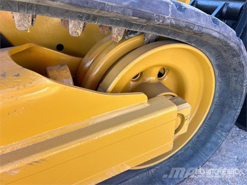 CAT 255 Mini Pale Gommate