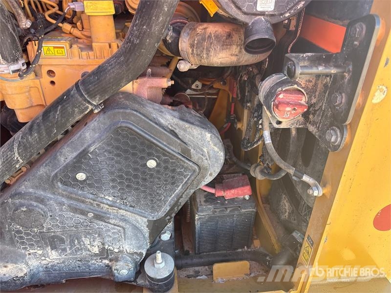 CAT 255 Kompaktlader