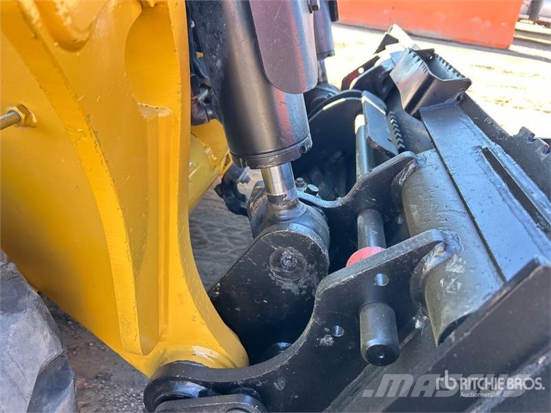 CAT 255 Mini Pale Gommate