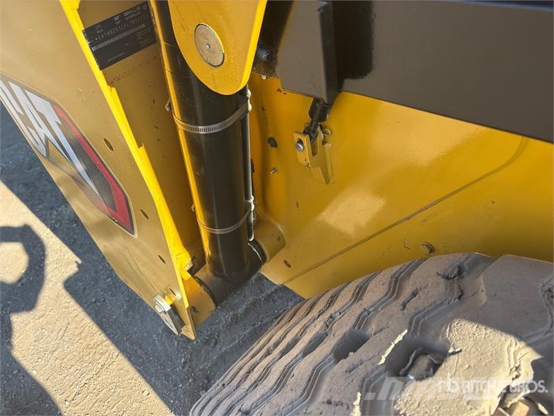 CAT 255 Kompaktlader