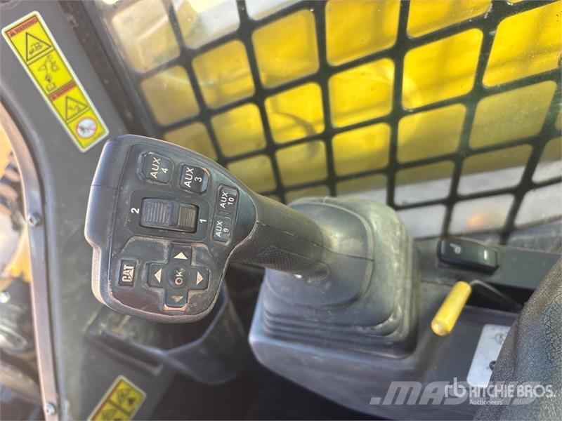 CAT 255 Kompaktlader