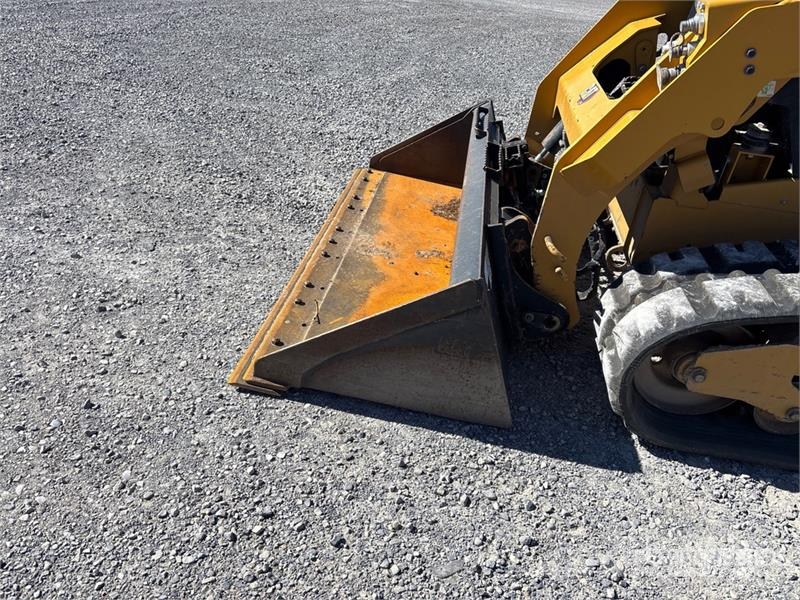CAT 259D3 Two-Speed Compact Track Loader Skid steer loaders
