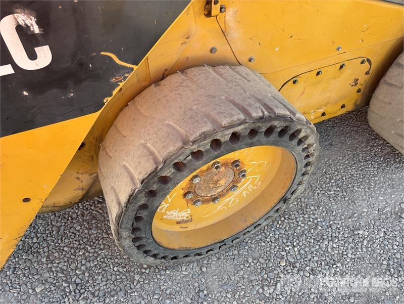 CAT 262C Мини-погрузчики