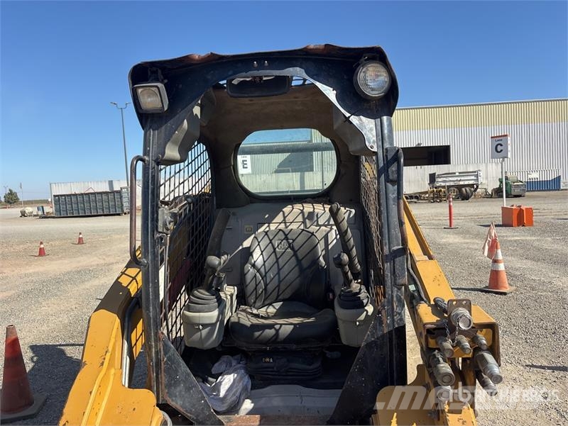 CAT 262C Мини-погрузчики