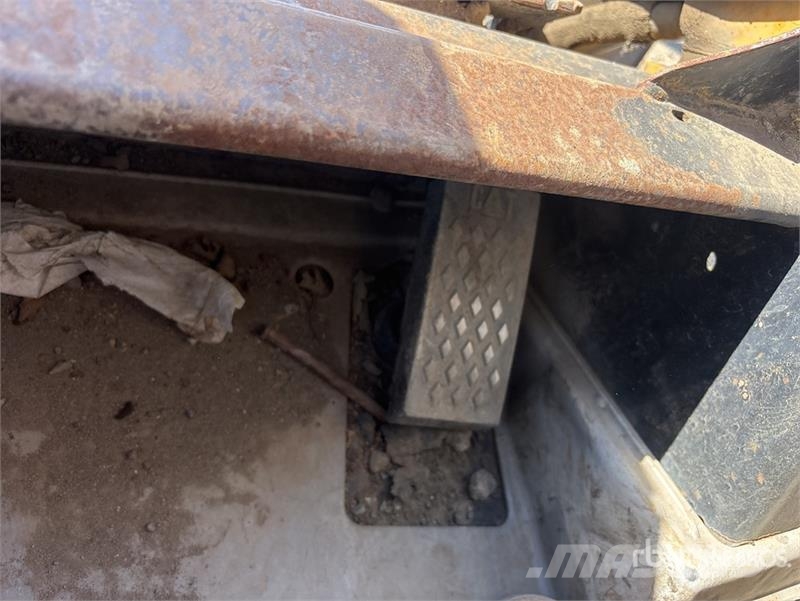 CAT 262C Мини-погрузчики