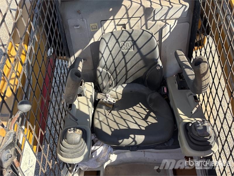 CAT 262C Мини-погрузчики