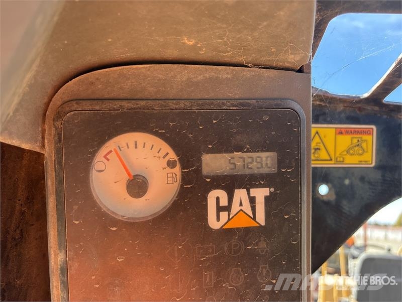 CAT 262C Мини-погрузчики
