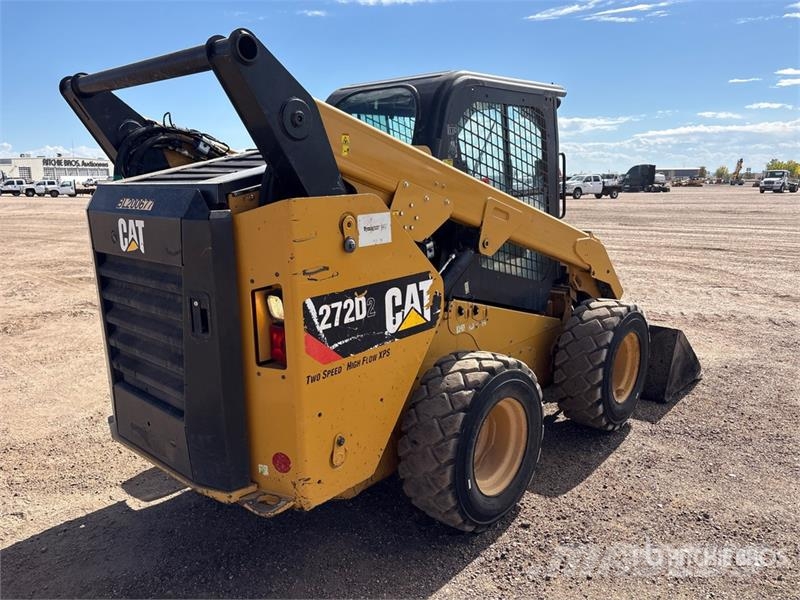 CAT 272D2 Two-Speed High Flow Skid Steer Loader Kompaktrakodók