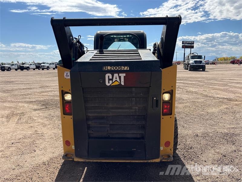 CAT 272D2 Two-Speed High Flow Skid Steer Loader Kompaktrakodók
