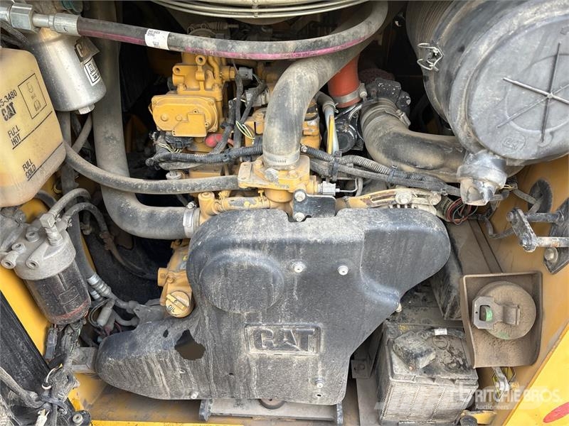 CAT 272DXHP Two-Speed Skid Steer Loader Skid steer mini nakladalci