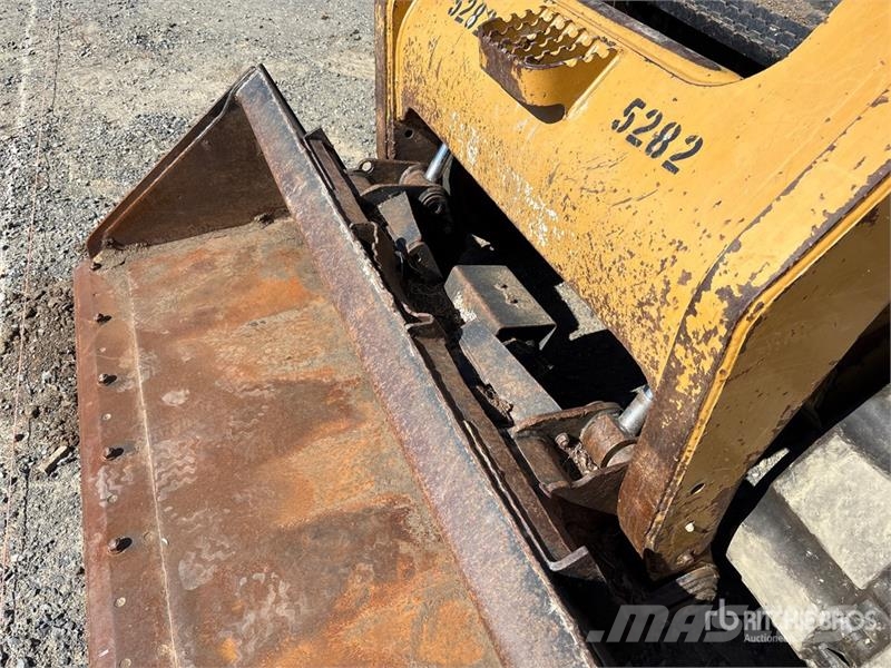 CAT 279C Skid steer mini nakladalci