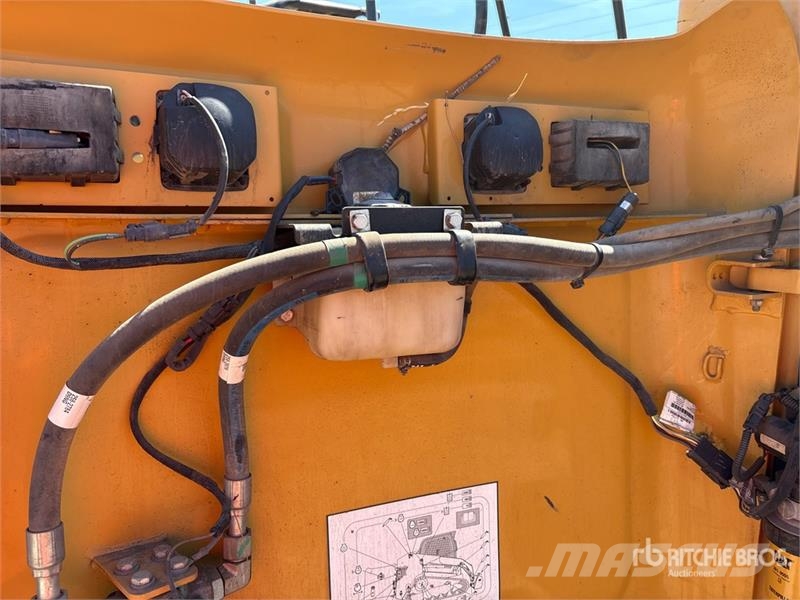CAT 279C Skid steer mini nakladalci