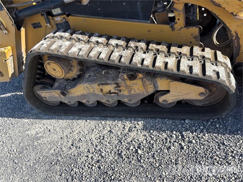 CAT 279D Skid steer loderler