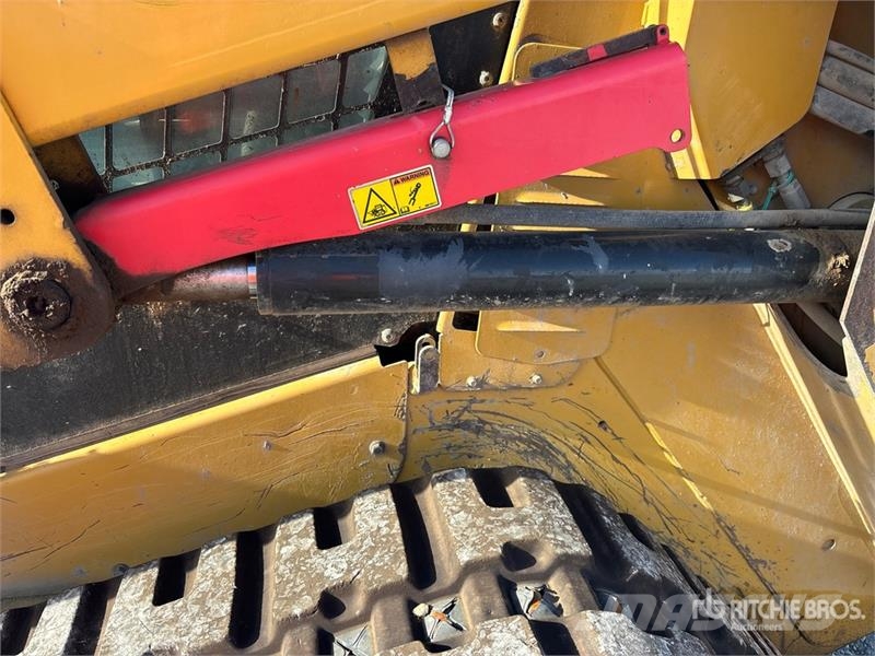 CAT 279D Skid steer loderler
