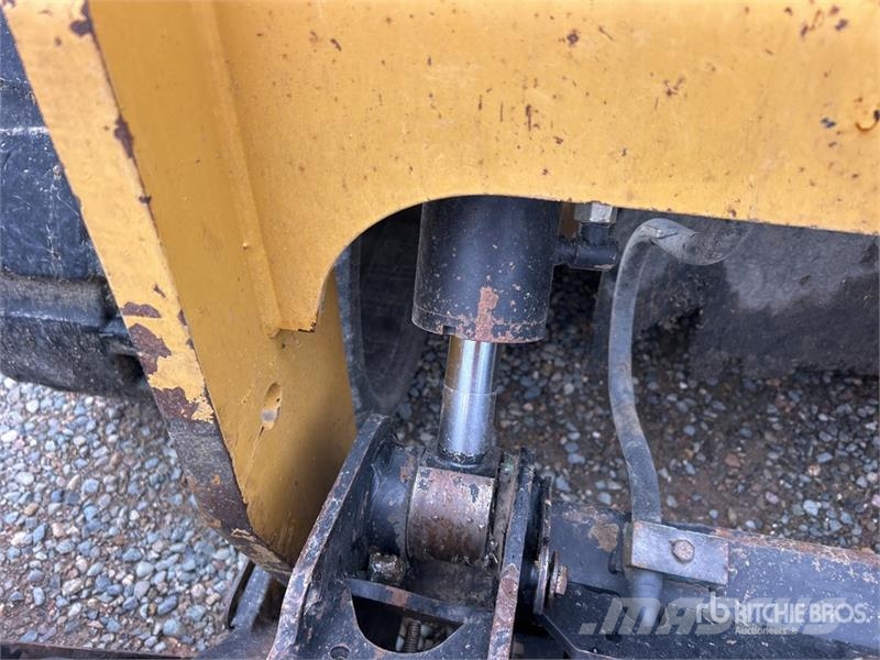 CAT 299D Chargeuse compacte
