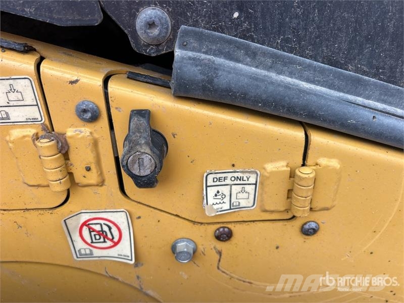 CAT 299D Chargeuse compacte
