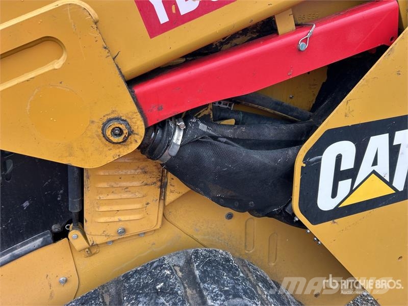 CAT 299D Chargeuse compacte