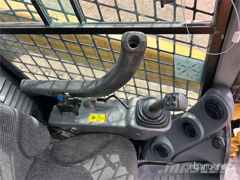 CAT 299D Chargeuse compacte