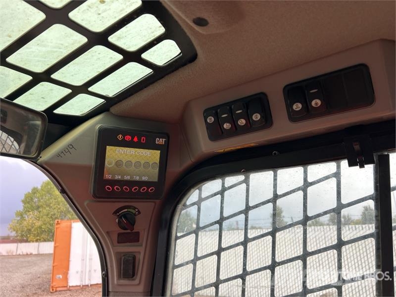 CAT 299D Chargeuse compacte