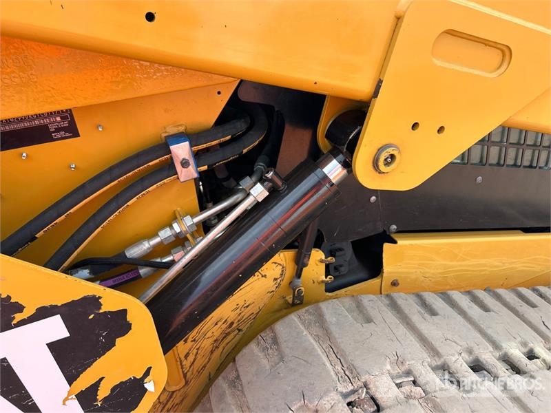 CAT 299D Chargeuse compacte