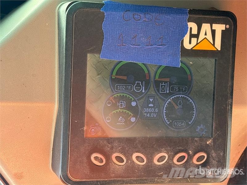 CAT 299D2 滑移装载机