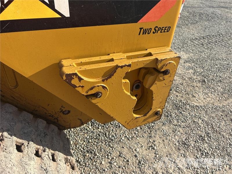 CAT 299D2 Skid steer mini nakladalci