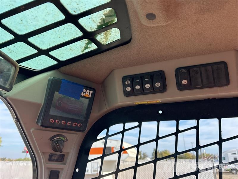 CAT 299D2 Skid steer mini nakladalci