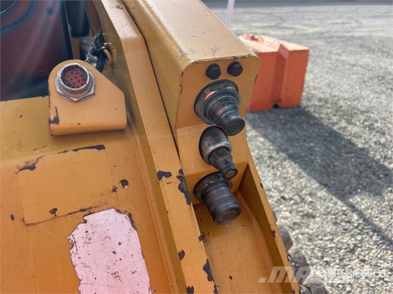 CAT 299D2 Skid steer mini nakladalci