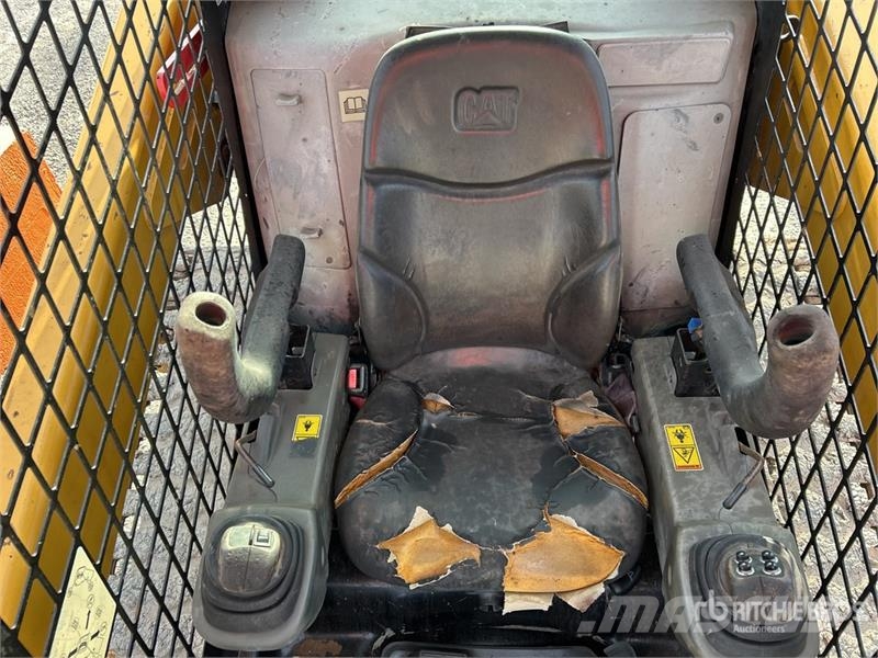 CAT 299D2 Skid steer mini nakladalci
