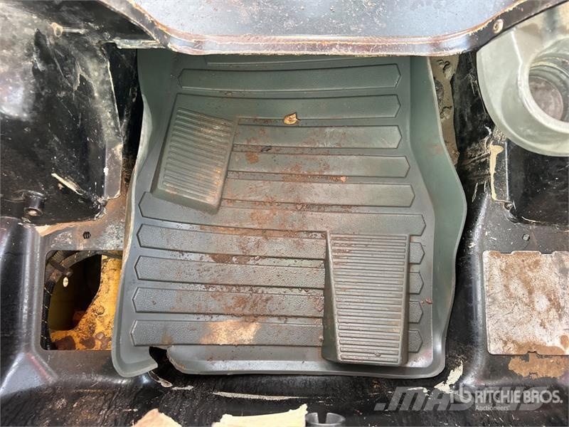 CAT 299D2 Skid steer mini nakladalci