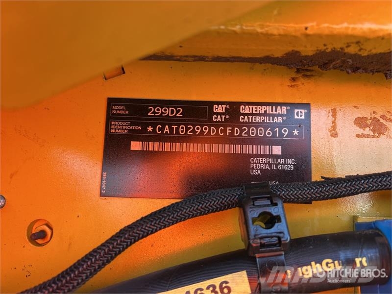 CAT 299D2 Skid steer mini nakladalci