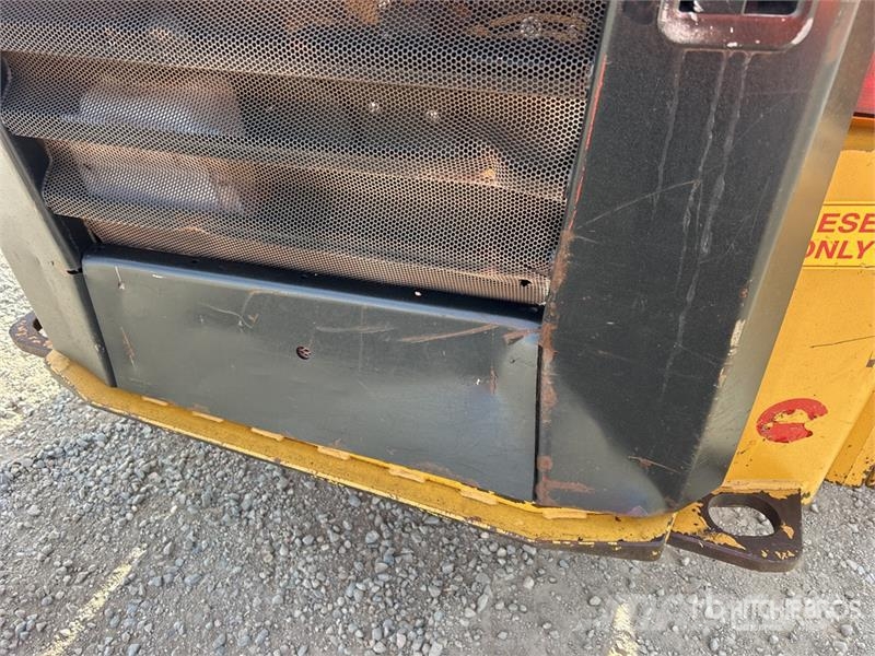CAT 299D2 Skid steer mini nakladalci